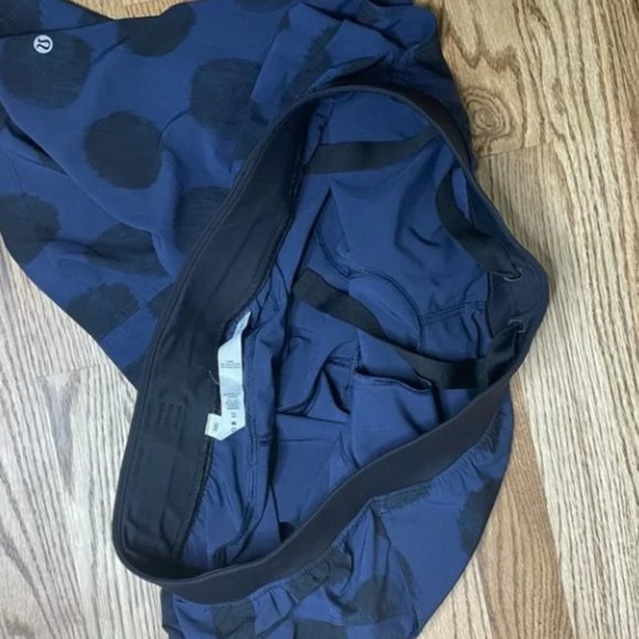 Lululemon The Short Linerless 11” XXL (Navy/Blue PolkaDOt) LIKE NEW - RARE CORE - Picture 8 of 10